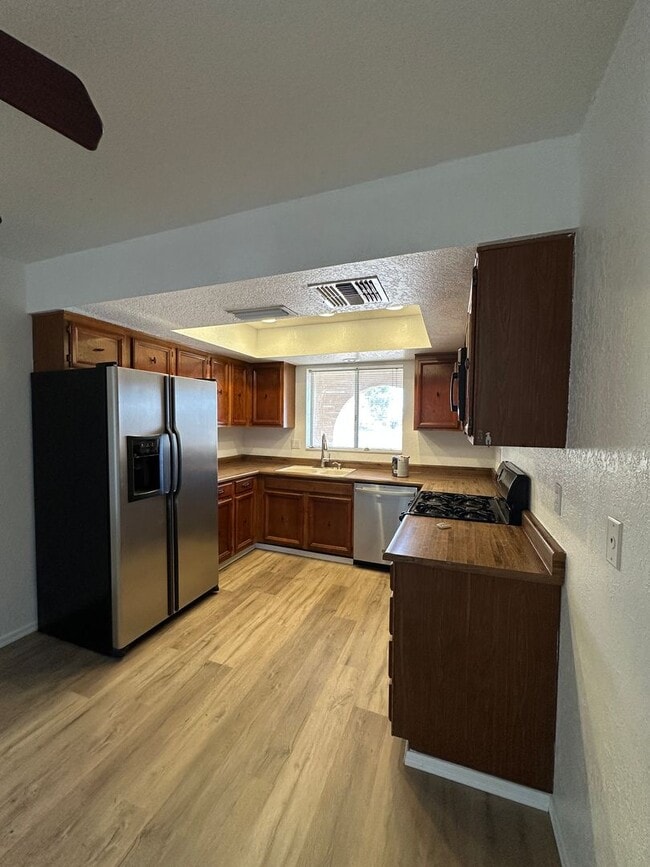 Photo - Pool home - Long term - unfurnished