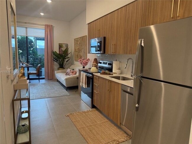 Photo - 2001 Van Buren St Unit 728