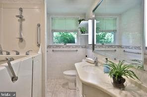 Photo - 1157 Delene Rd