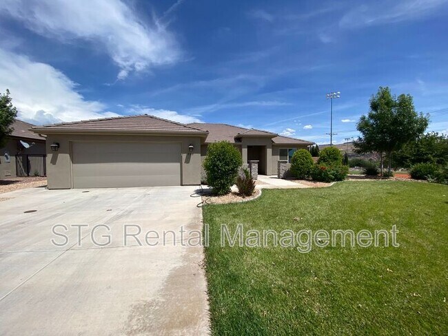 Photo - 758 N 300 W