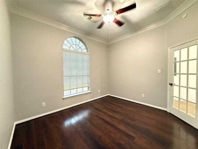 Photo - 26823 Lakeridge Park Ln