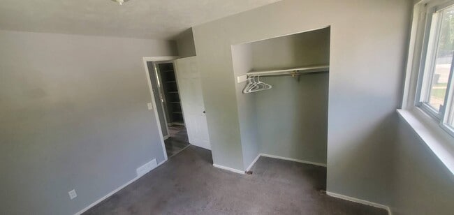 Photo - 4595 Lee Rd