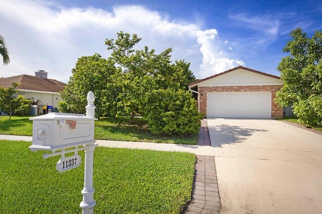 Photo - 11337 Little Bear Way Casa