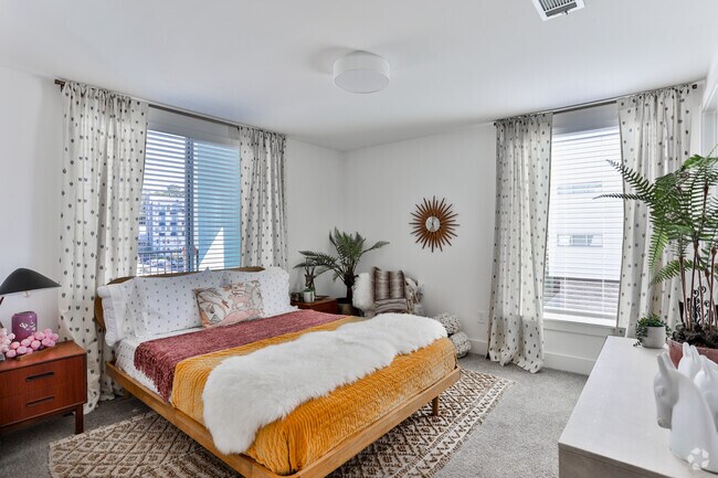 2BR, 2BA - 1,383 SF