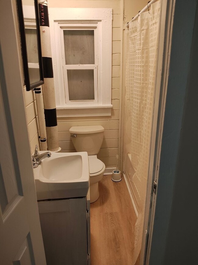 Photo - 2 Bedrooms, 1 Bathroom - House in Rome!