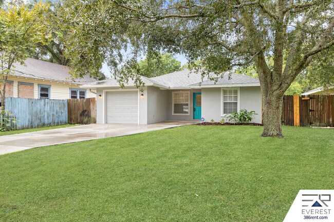 Photo - 730 Flora St