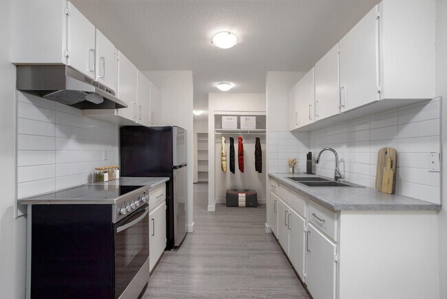 Photo - Springwood Place Apartments