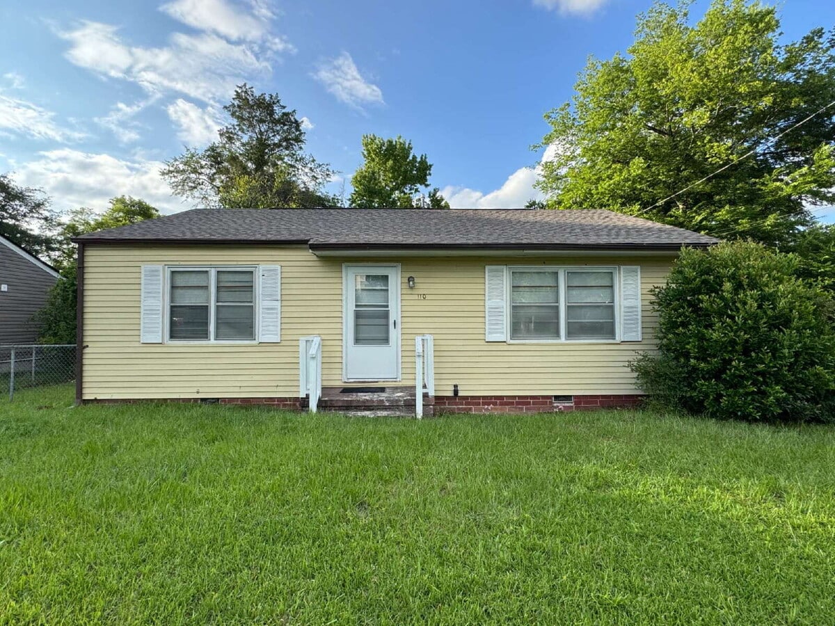 2-Bedroom Home in Warner Robins with 1,026... - 2-Bedroom Home in Warner Robins with 1,026...