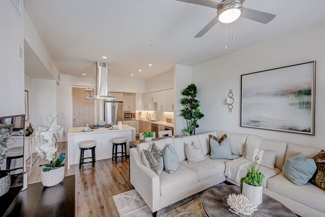 Breezy Living | 1B A730