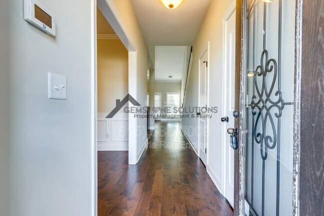 Photo - 1634 Earl Ct