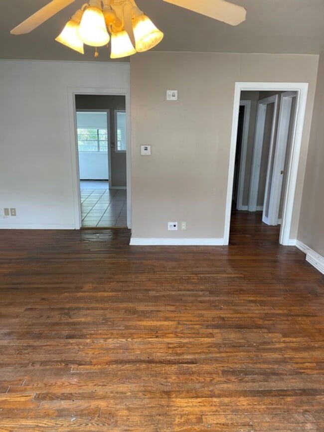 Photo - 2236 Dewey Ave