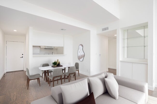 Photo - 1616 N. Serrano Ave