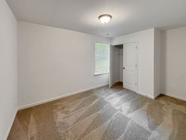 Photo - 3028 Reid Ave