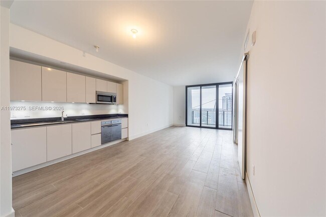 Photo - 1010 Brickell Ave Unidad 2908