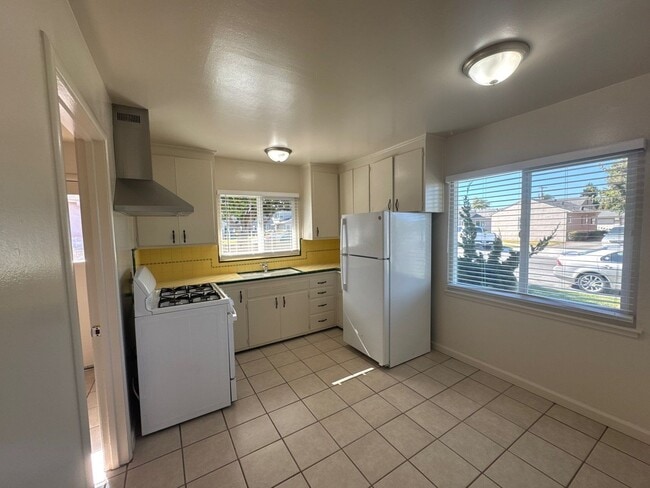 Photo - 1056-1056A Pajaro St Unit 1054A Pajaro Street