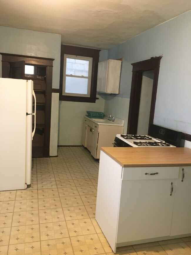 Photo - 4518 Oakland Ave Apartments Unit FL1