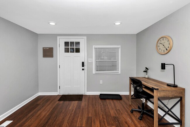 Photo - 2509 Hill St NW