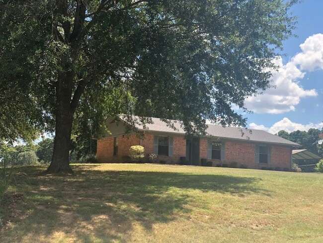 Building Photo - 2 Bedroom Single Family Rental