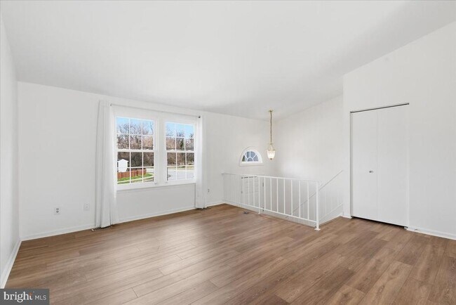 Photo - 502 Brighton Pl