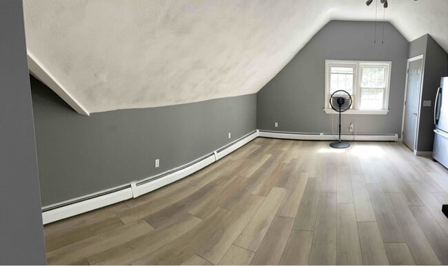 Photo - 17 Radcliffe Ave Unit B