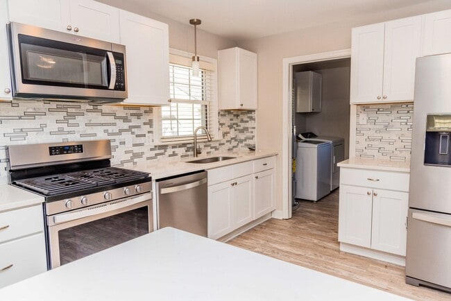 Photo - Settle in to this beautiful 3 bed 3 bath in Mechanicsville!