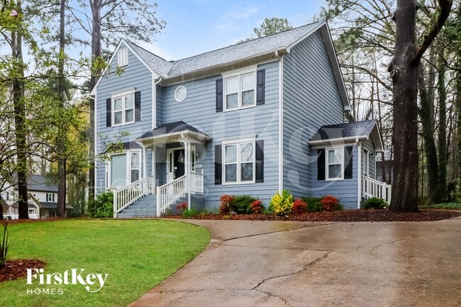 687 Crabtree Ct SW