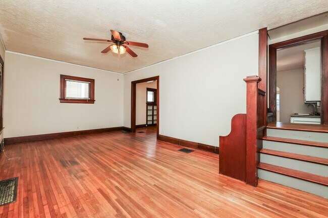 Photo - 920 E Stewart St