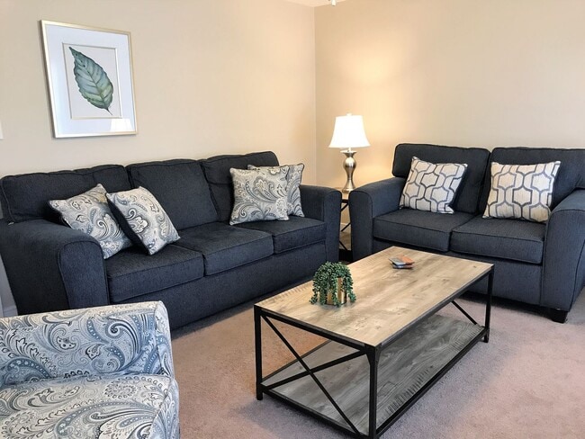 Photo - Windsor St-214 Unidad A Upstairs