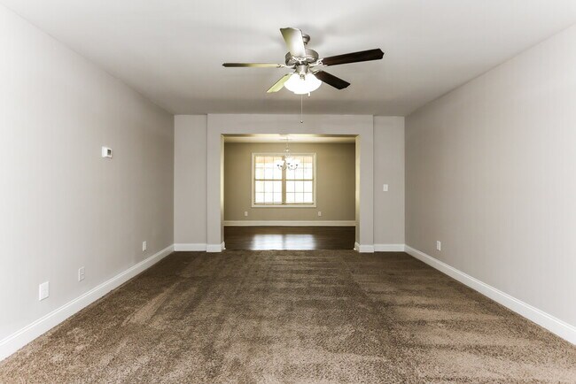 Photo - 113 Colony Park Ln