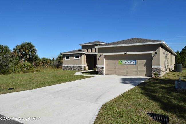 Building Photo - 3143 Fullerton Ave