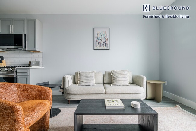 Photo - 365 Western Ave Unidad FL5-ID1281