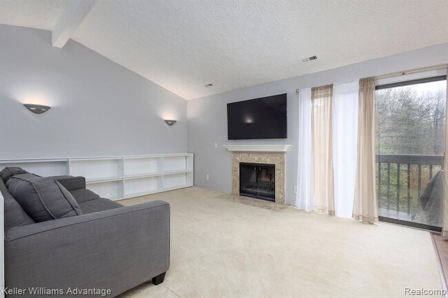 Photo - 24285 Evergreen Rd