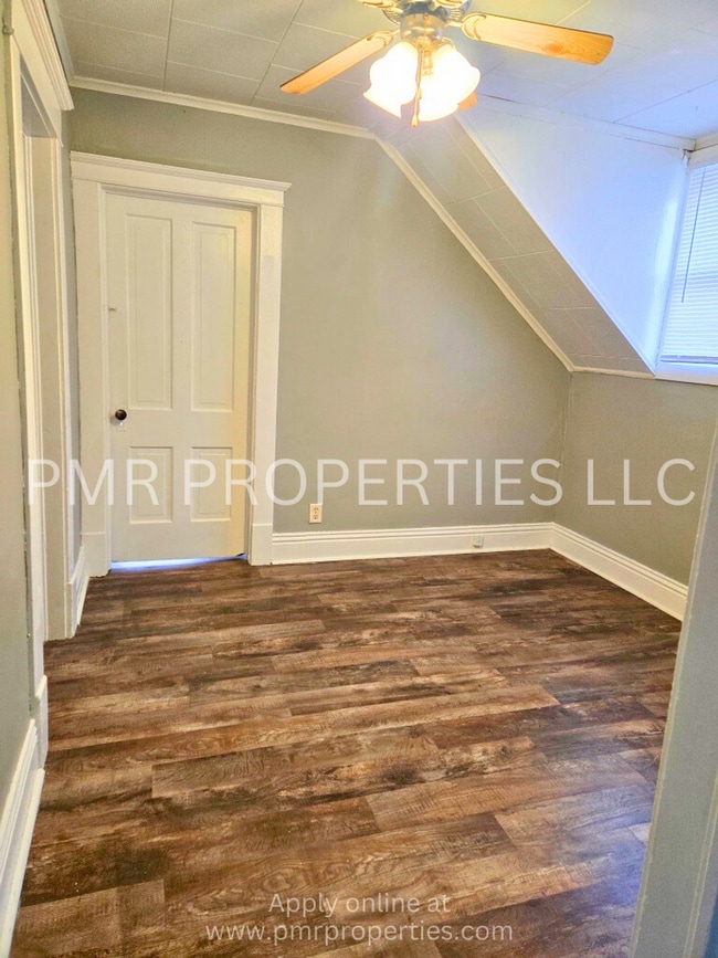 Photo - 104 E Graham Ave Unidad 4