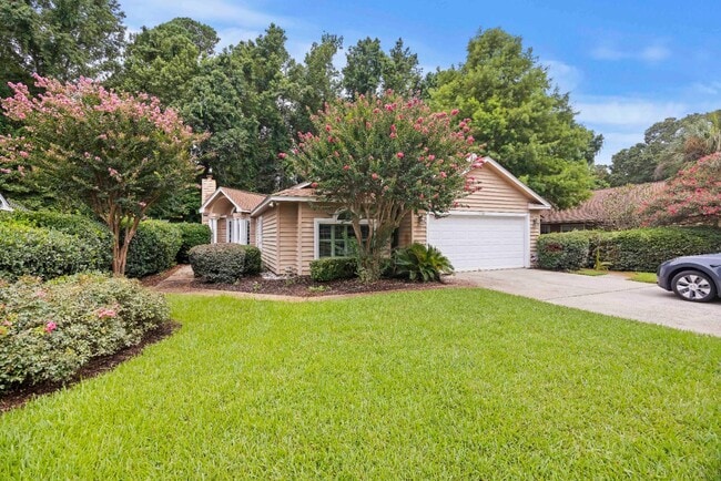 Photo - 1289 Llewellyn Rd