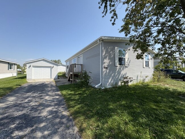 19 Swallow Ln