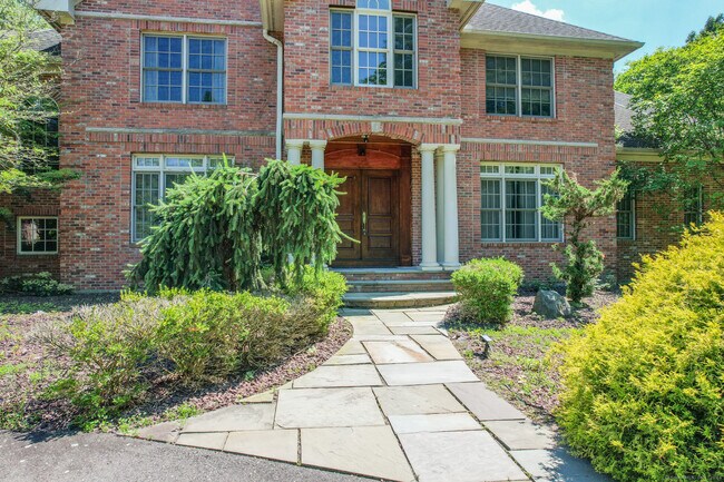 Photo - 215 Old Mountain Rd