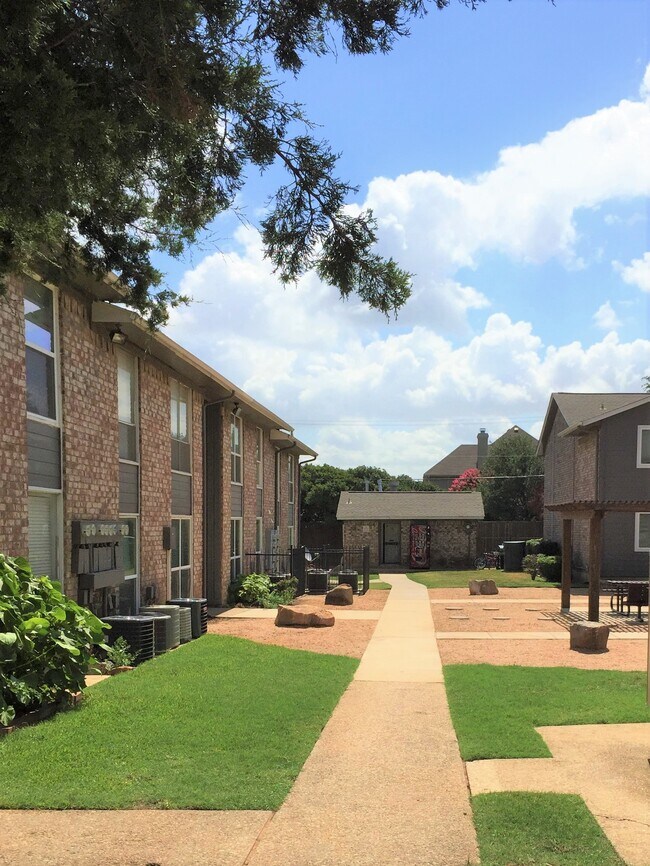 Ridgecrest Apartments