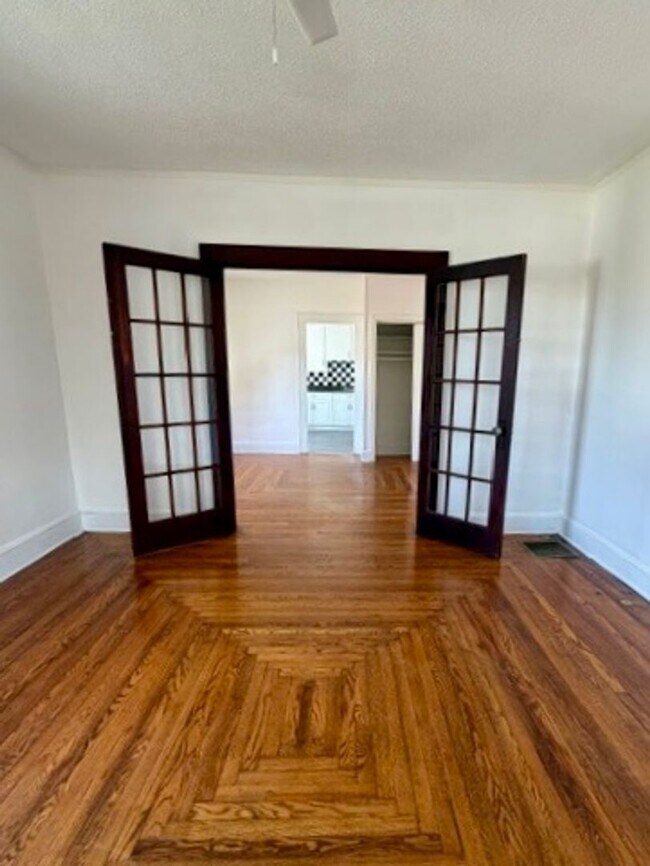 Photo - 119-121 Hobart Street Unit 1st Floor North