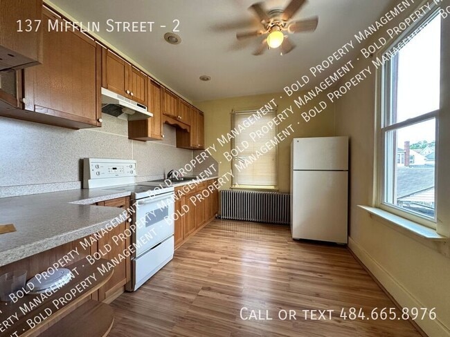 Photo - 137 Mifflin St Unit 2