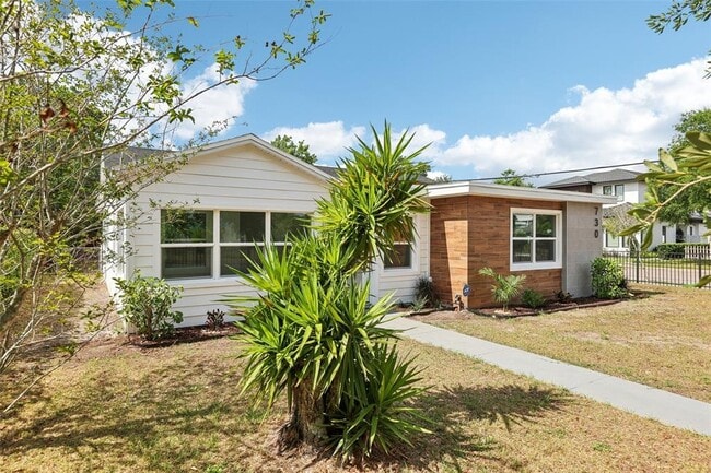 Photo - 730 W Swoope Ave