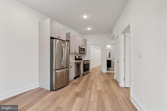 Building Photo - 367 W Hortter St Unit 307 Rental