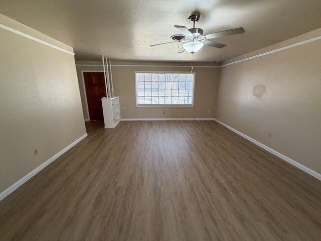 Photo - 4 Bed 2 Bath House in the 76133