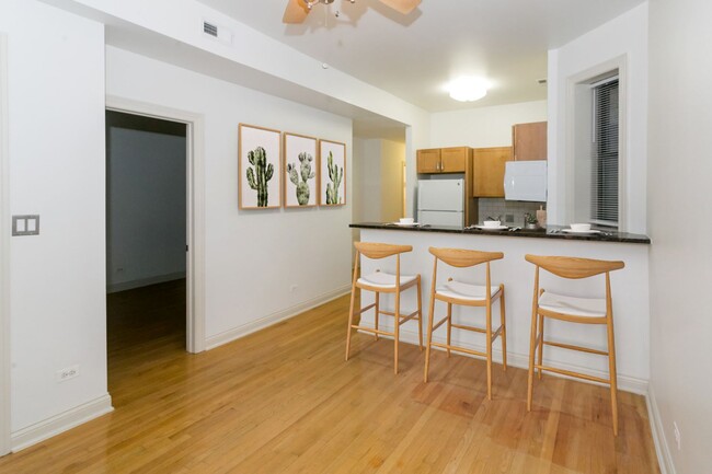 Kitchen - 5400-5406 S. Maryland Avenue Apartments