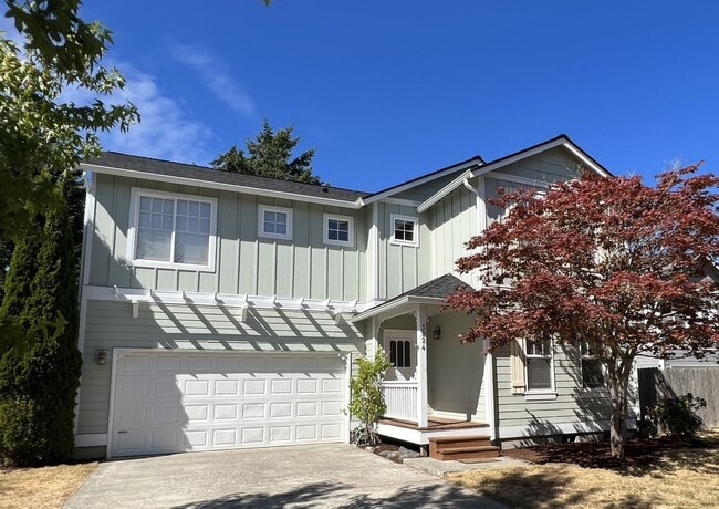 Photo - Spacious Craftsman Style Home - Pet Friendly!