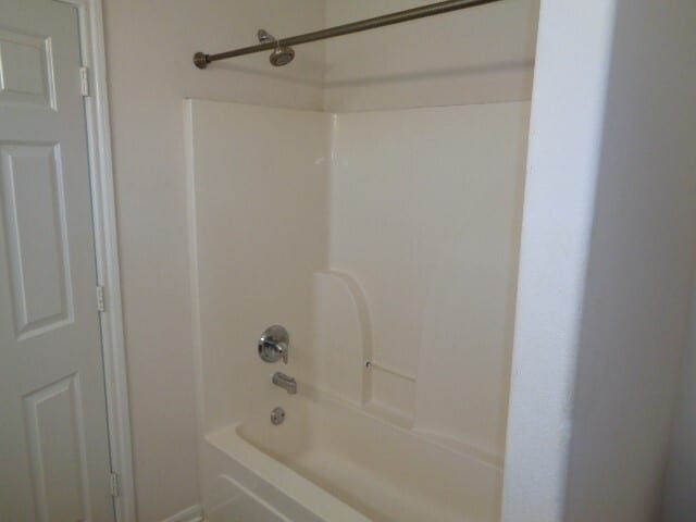 Photo - 205 Maple Ln