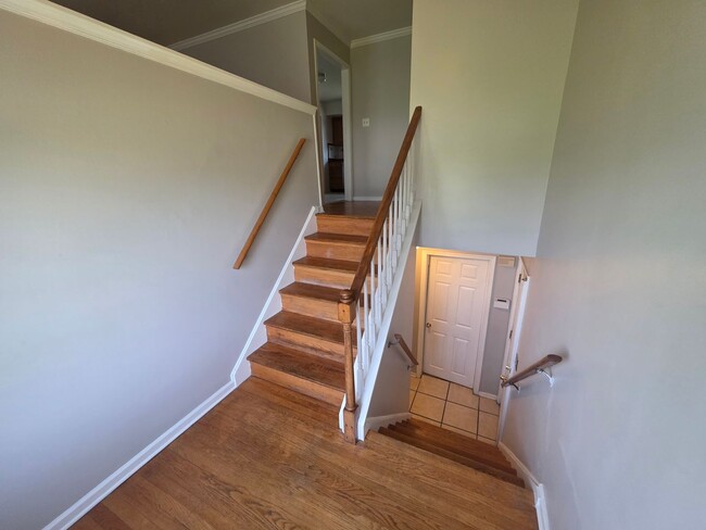 Photo - 146 Honora Dr