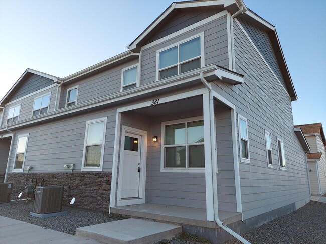 Two Bed 1.5 Bath Townhome In Deer Trail!!! - Two Bed 1.5 Bath Townhome In Deer Trail!!!