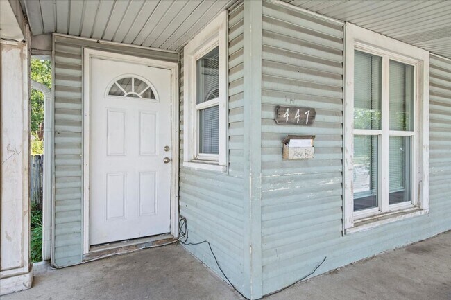 Photo - 445-447 N Sherman Unit 447 N Sherman