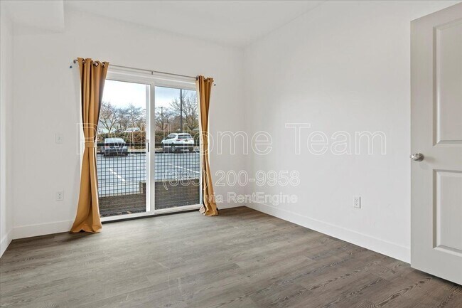 Photo - 3378 Washington Blvd Unidad 108