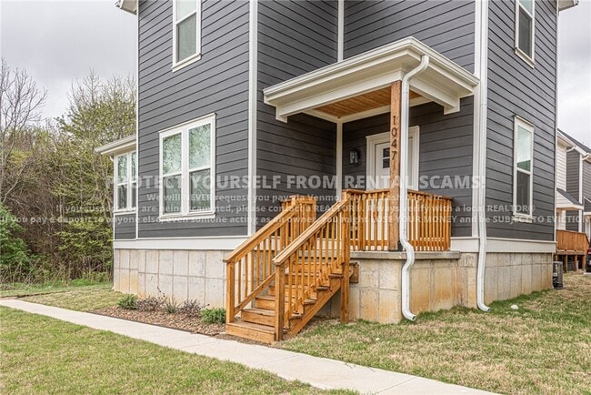 1047 S Laramie Hts